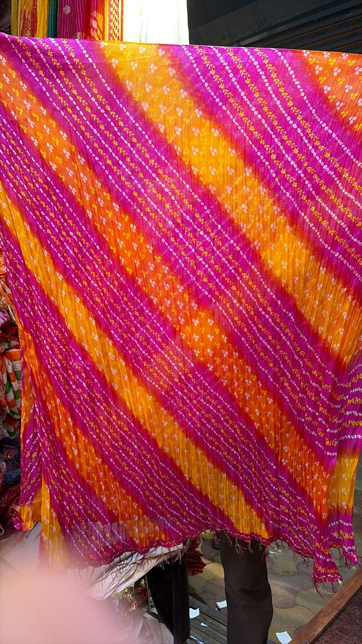 Diagonal Bandhani Dupatta swatch
