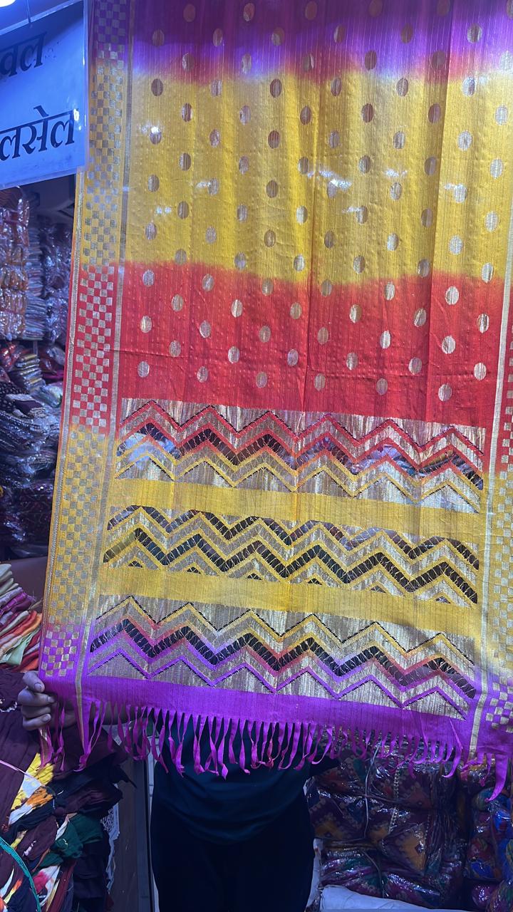 Zigzag Butti Dupatta swatch